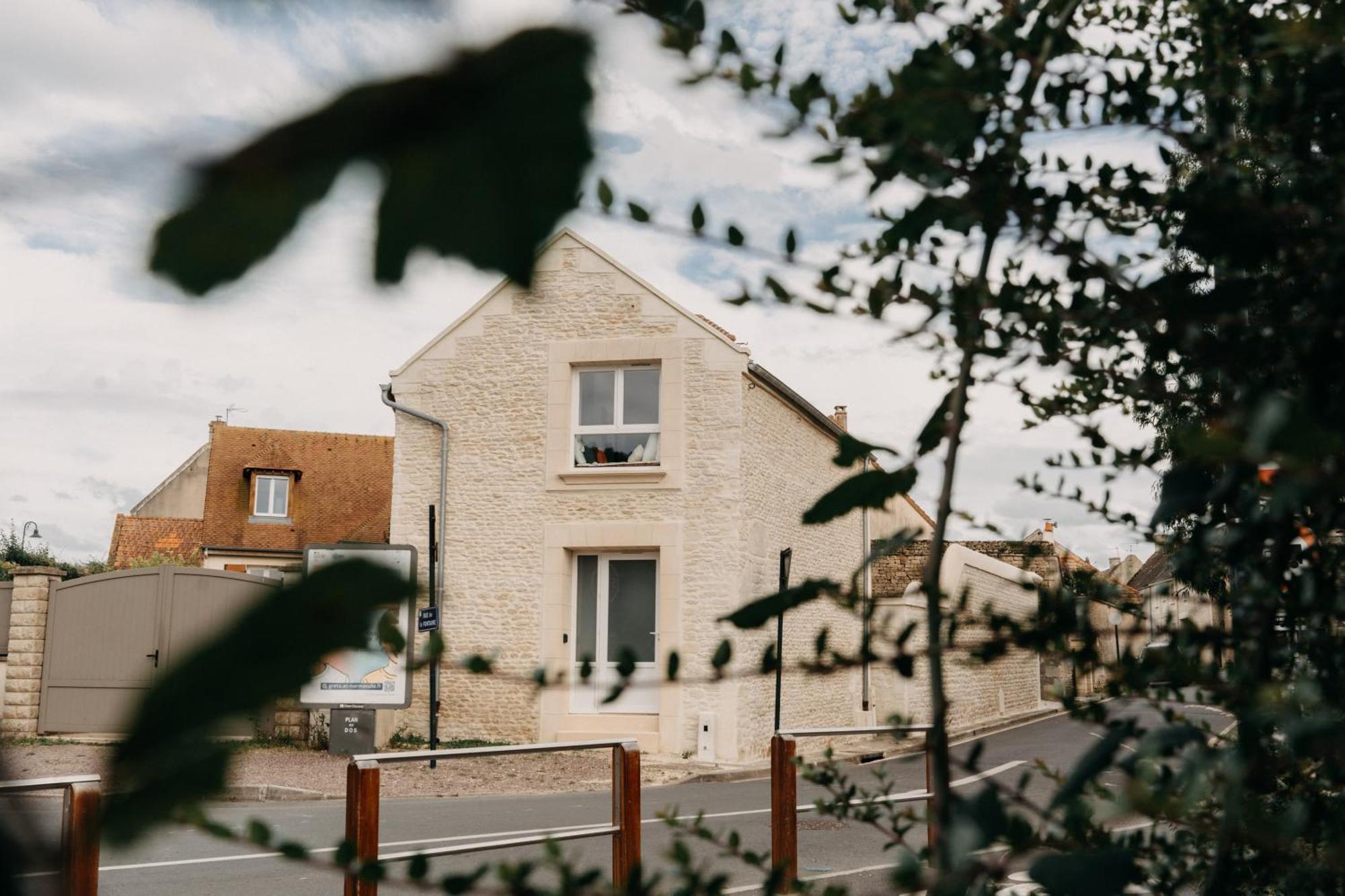 Grange Petite Brise Bord De Mer Luc-sur-Mer Exterior photo